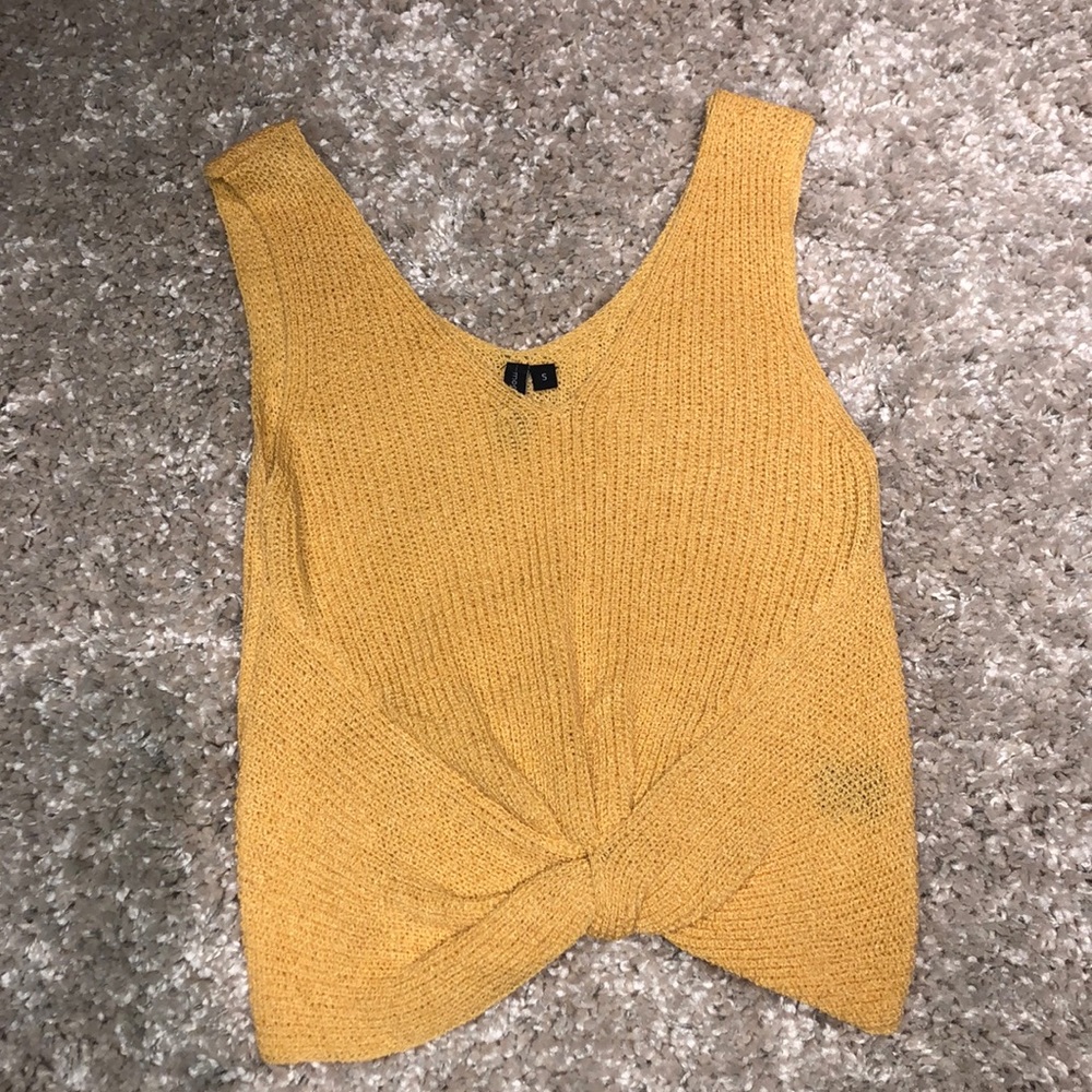MOON&MADISON yellow knit tank top